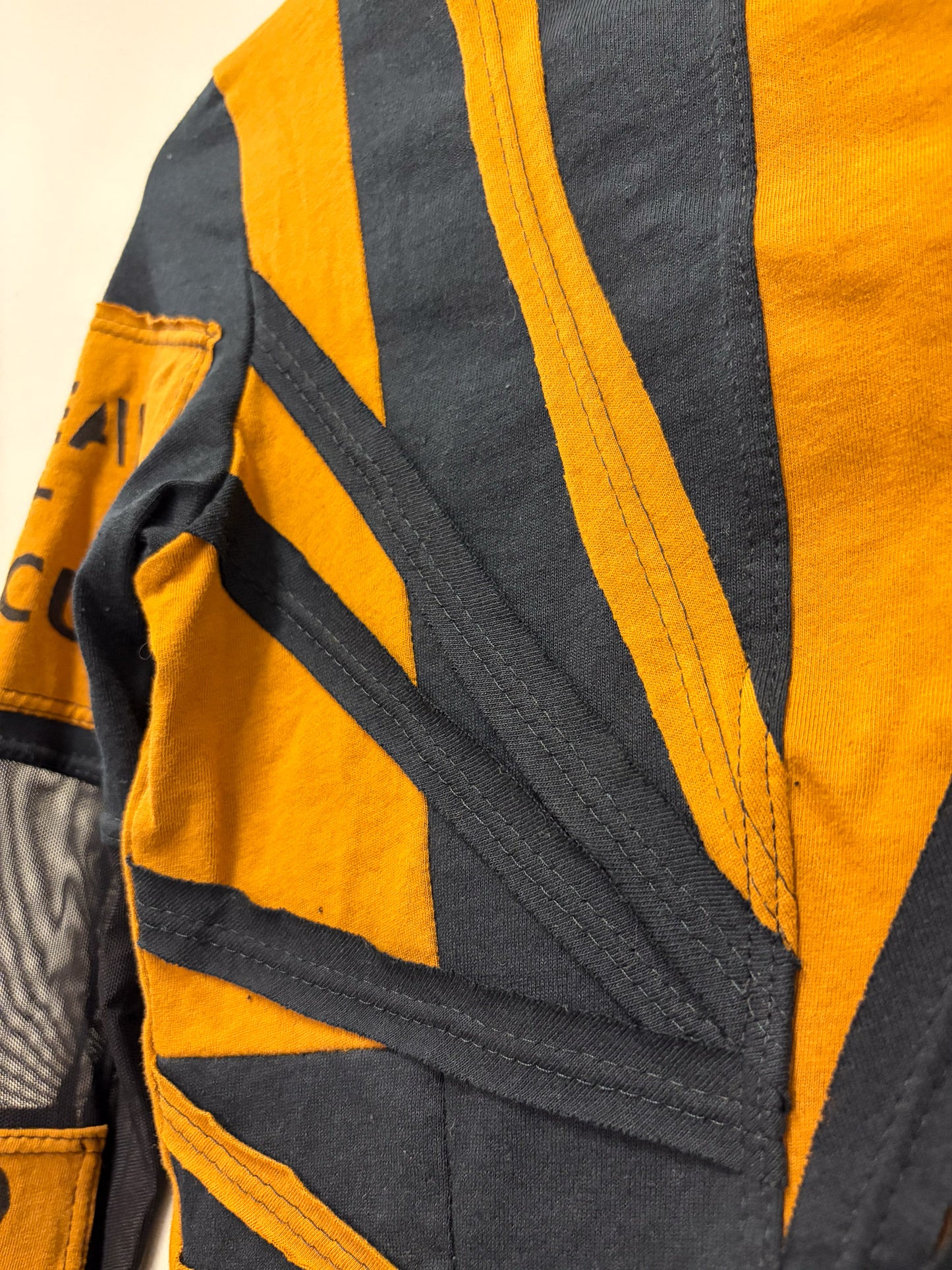 OCHRE MALICE - Long Sleeve Shirt