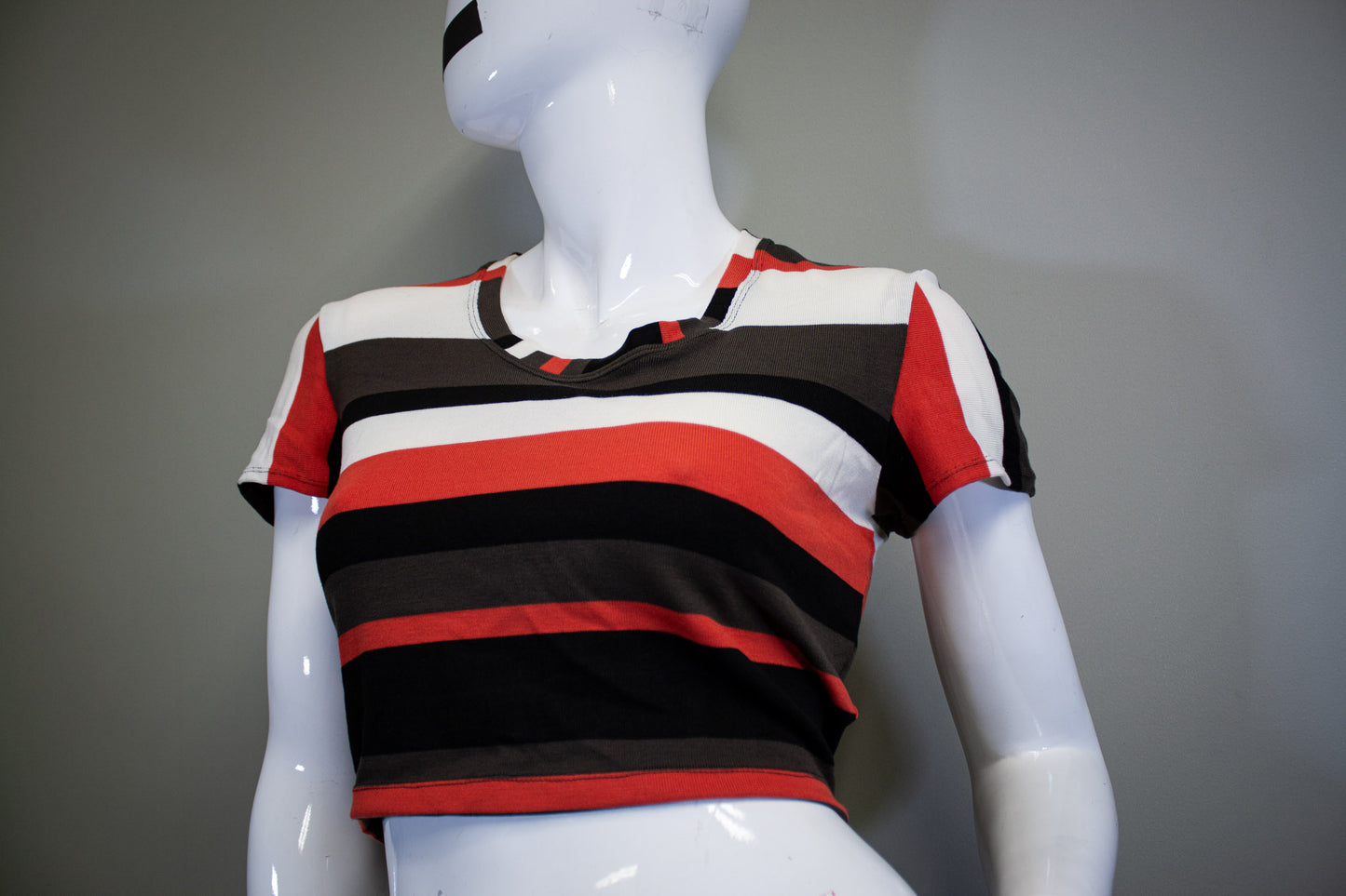 RETRO STRIPES - CROP TOP