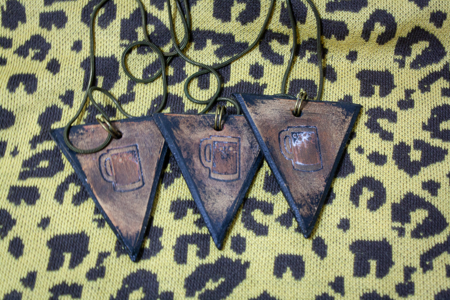 BEER STEIN - DYSTOPIAN TRINKET NECKLACE