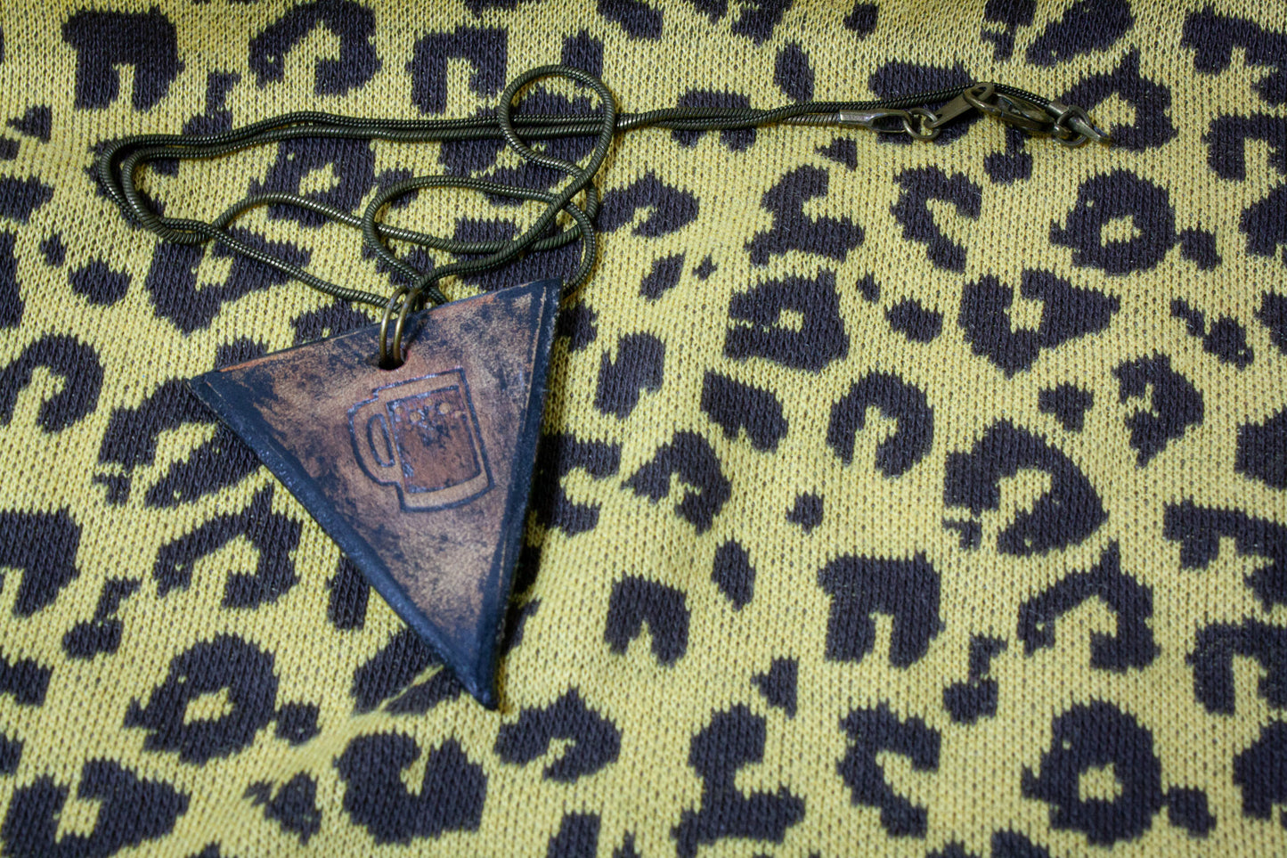 BEER STEIN - DYSTOPIAN TRINKET NECKLACE