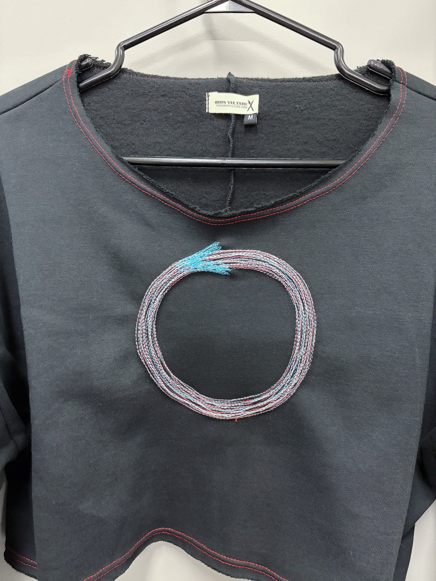ABSTRACT OUROBOROS - Cropped Sweater