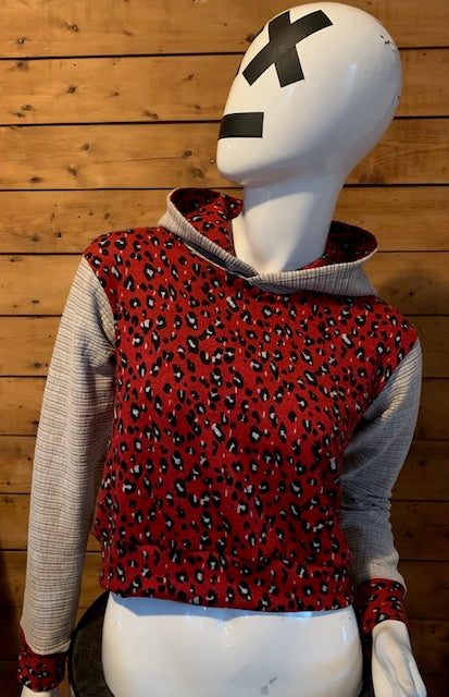 RUBY LEOPARD - CROPPED PULLOVER HOODIE