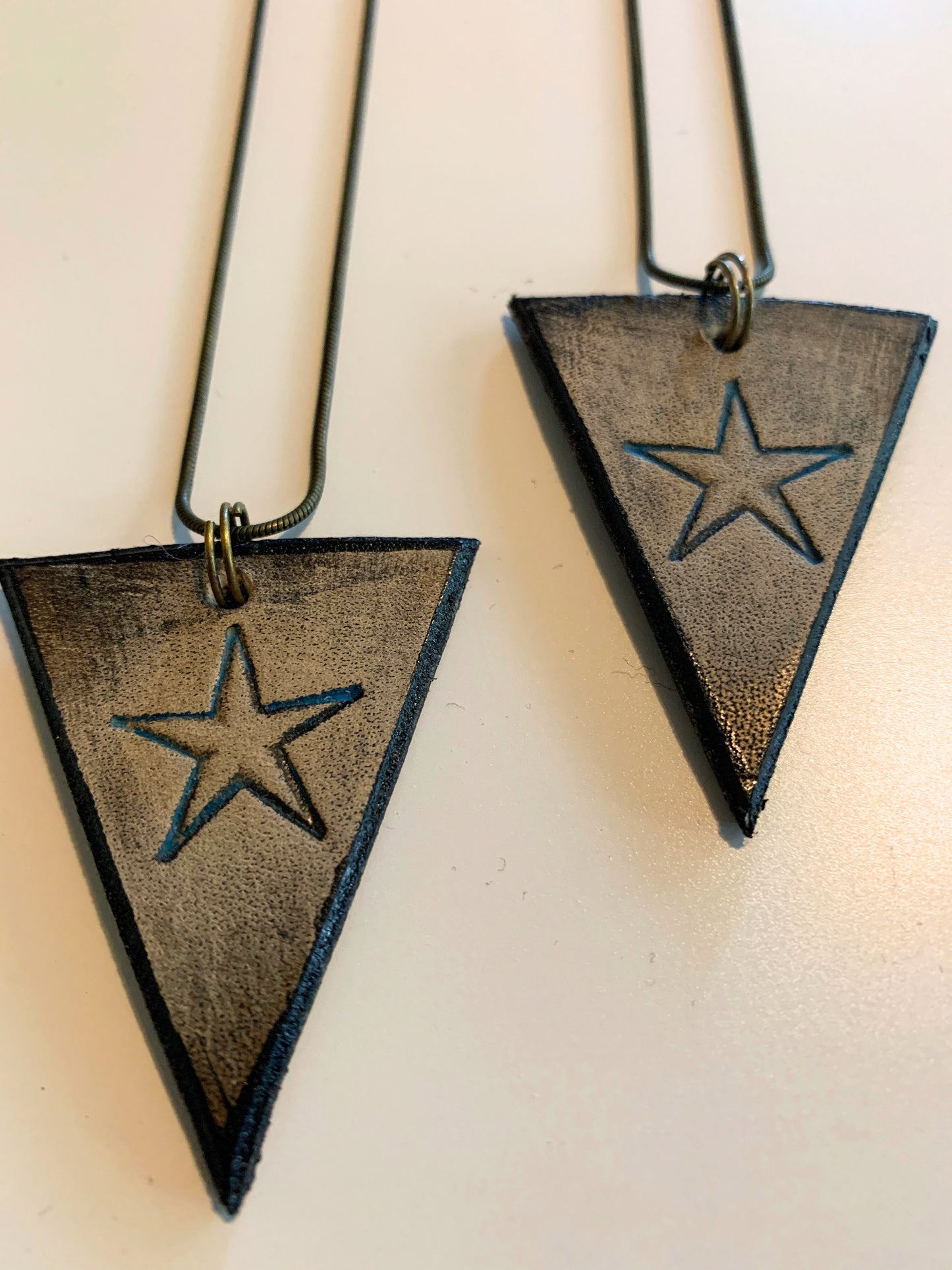 STAR NECKLACE - Embossed Leather