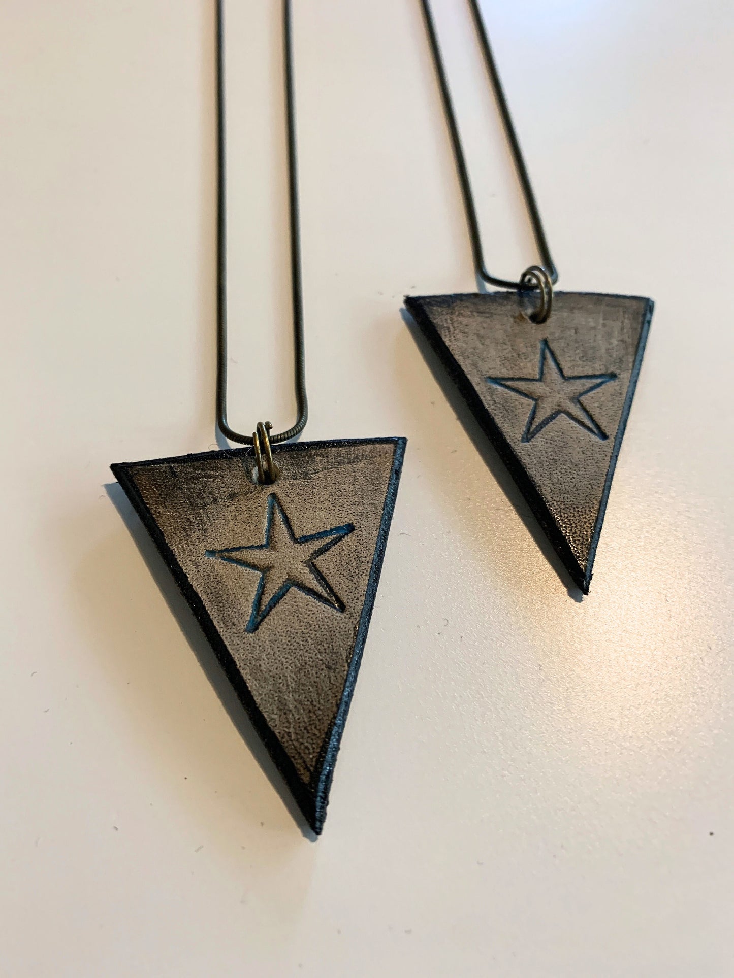 STAR NECKLACE - Embossed Leather