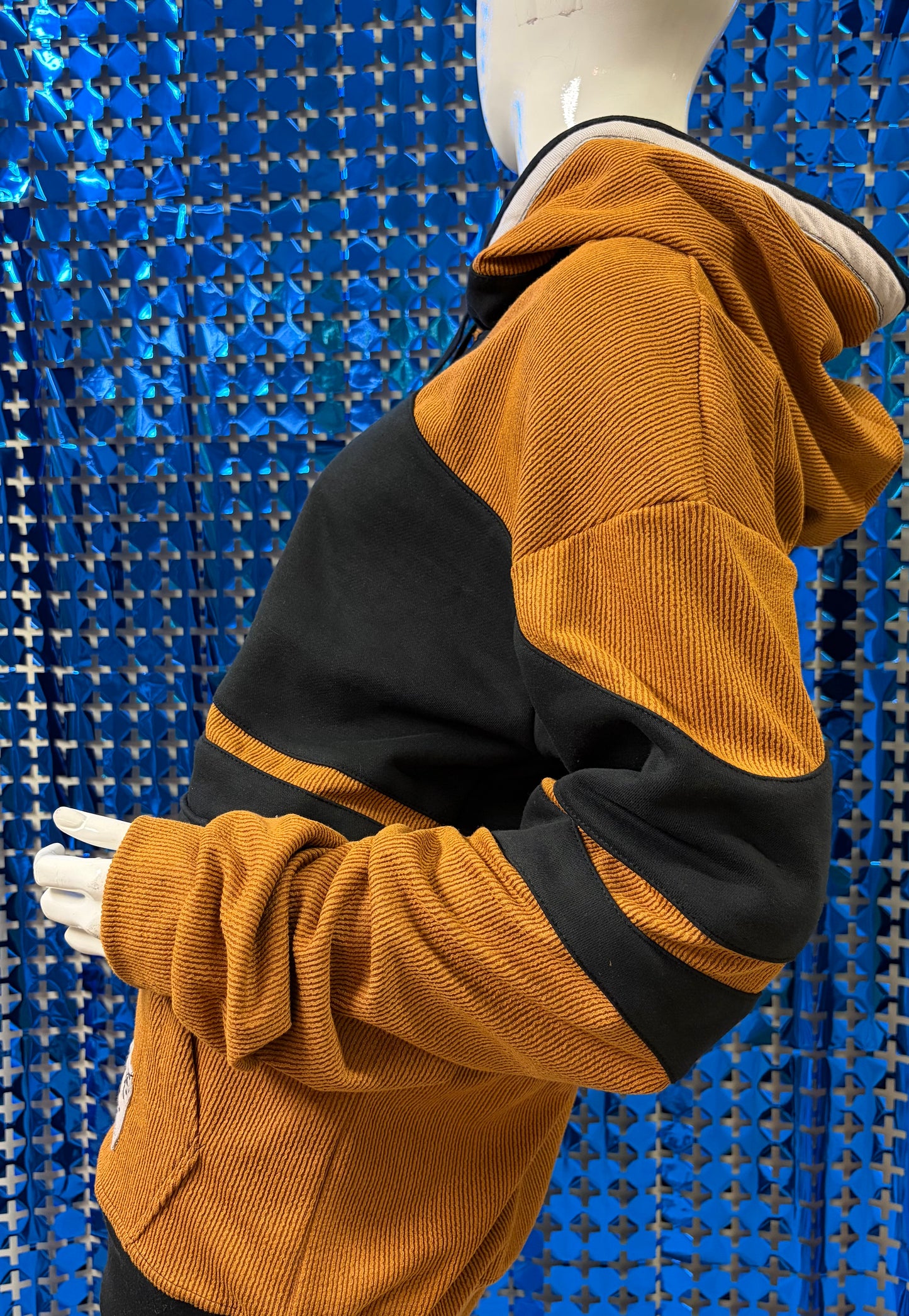 SIGIL RUNNER - OVERSIZED HOODIE