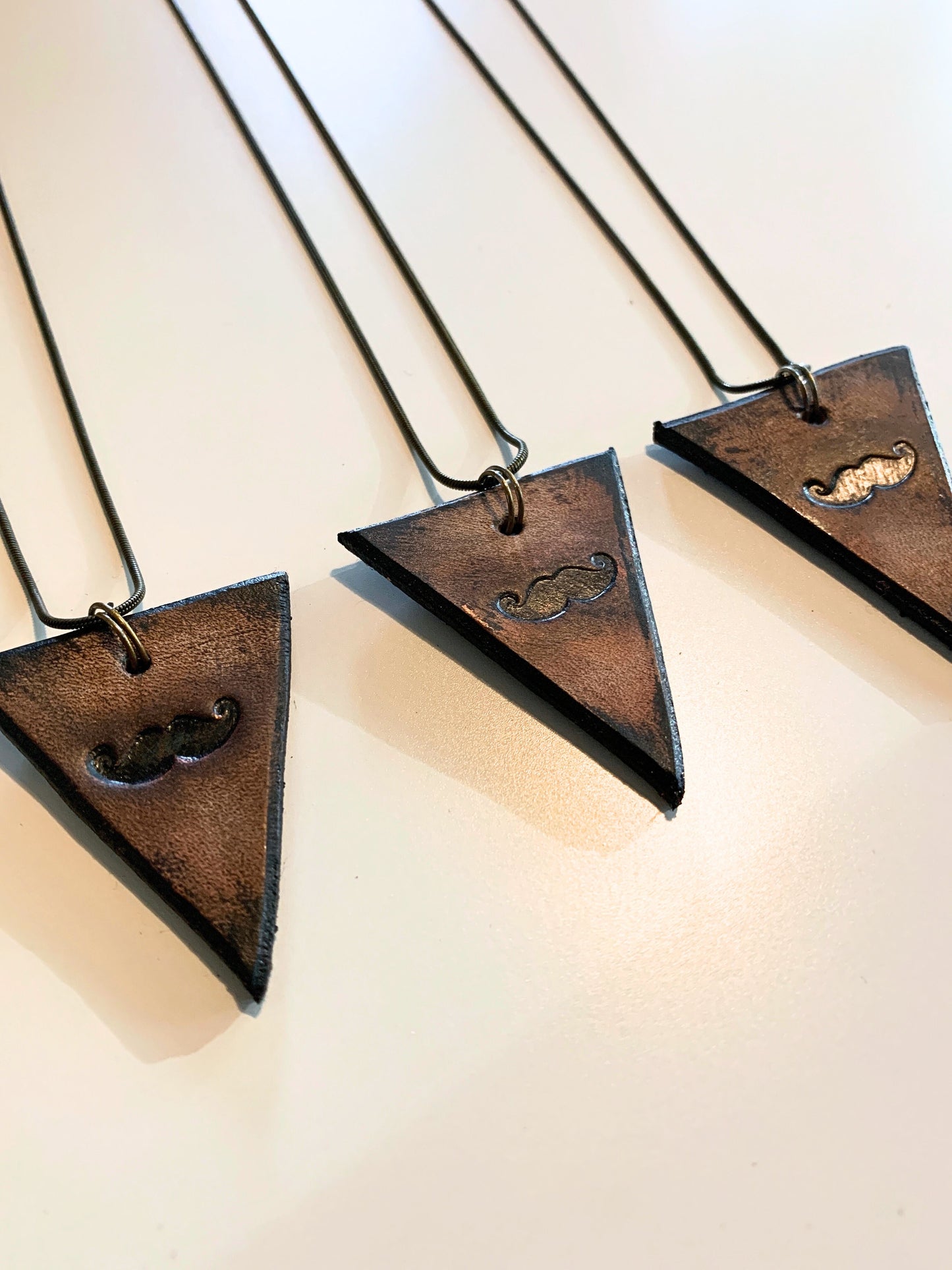 MUSTACHE NECKLACE - Embossed Leather