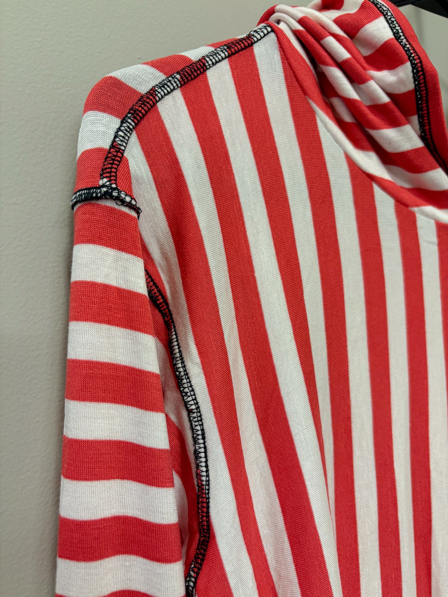 CANDY STRIPE - Pullover Hoodie