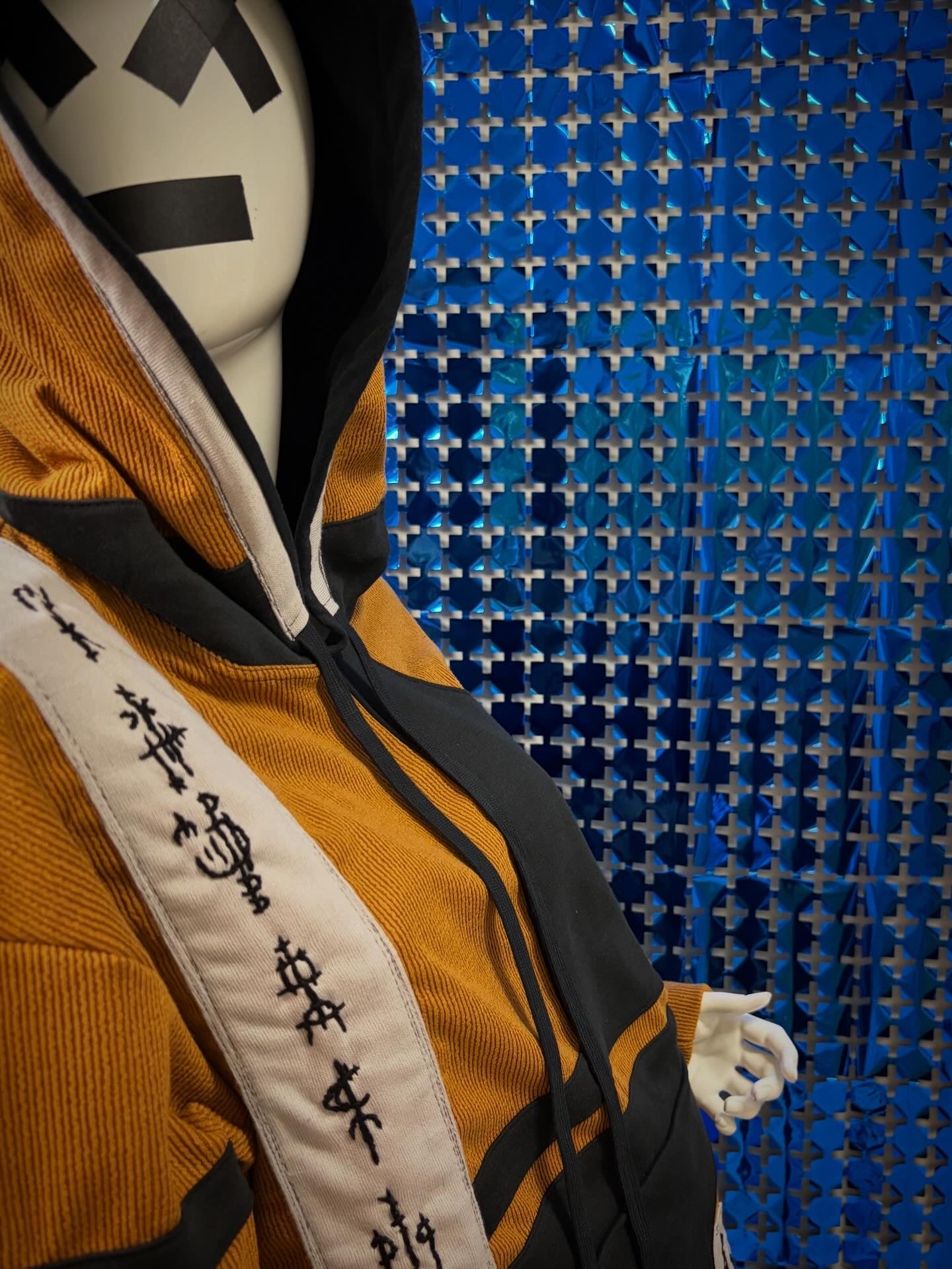 SIGIL RUNNER - OVERSIZED HOODIE