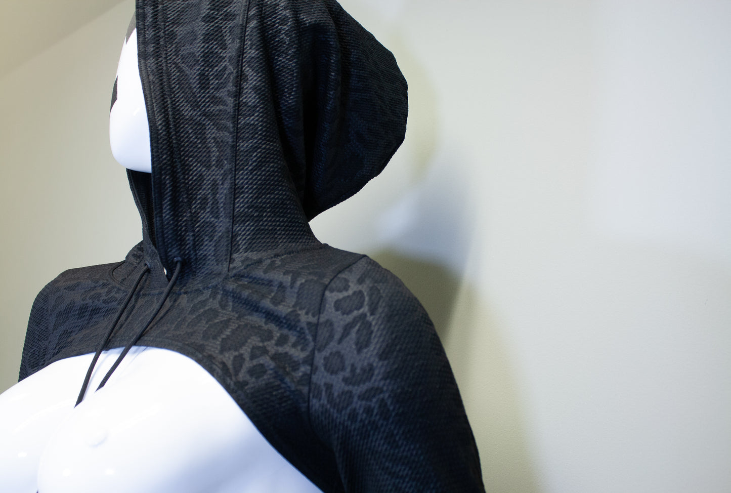 BLACK LEOPARD - MICRO HOODIE
