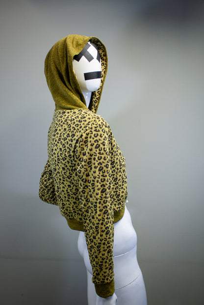LEOPARD CUSTARD & OLIVE - CROPPED PULLOVER HOODIE