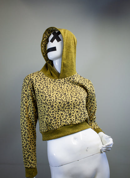LEOPARD CUSTARD & OLIVE - CROPPED PULLOVER HOODIE