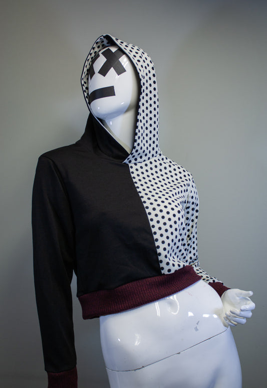 DUALITY DOTS CROPPED PULLOVER HOODIE