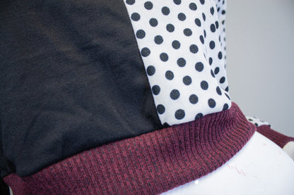 DUALITY DOTS CROPPED PULLOVER HOODIE