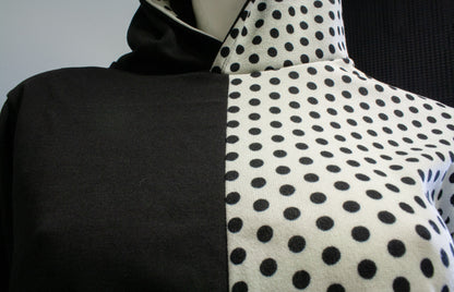 DUALITY DOTS CROPPED PULLOVER HOODIE