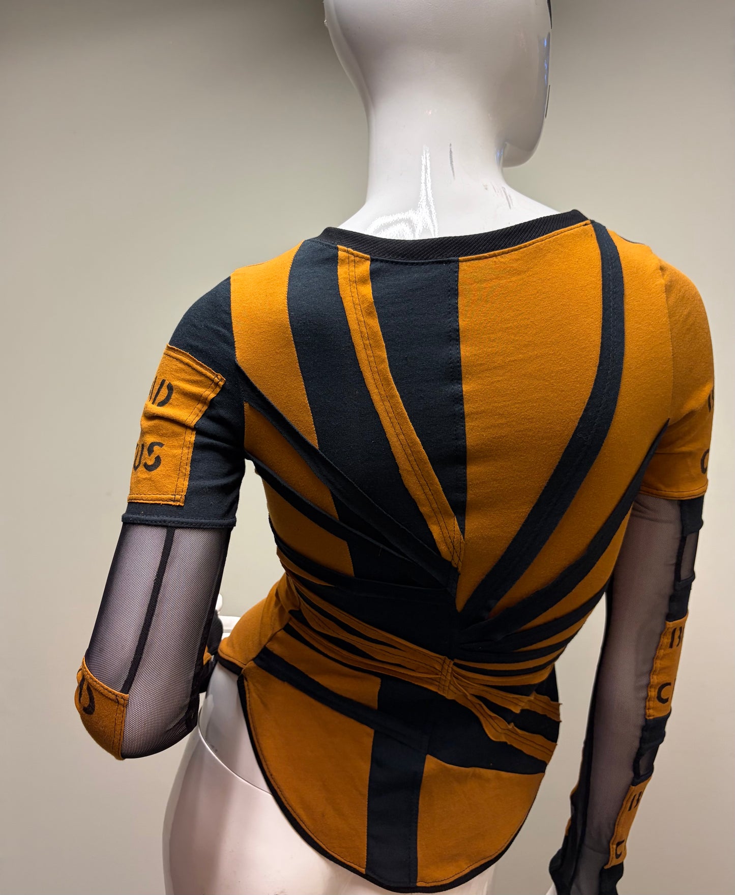 OCHRE MALICE - Long Sleeve Shirt