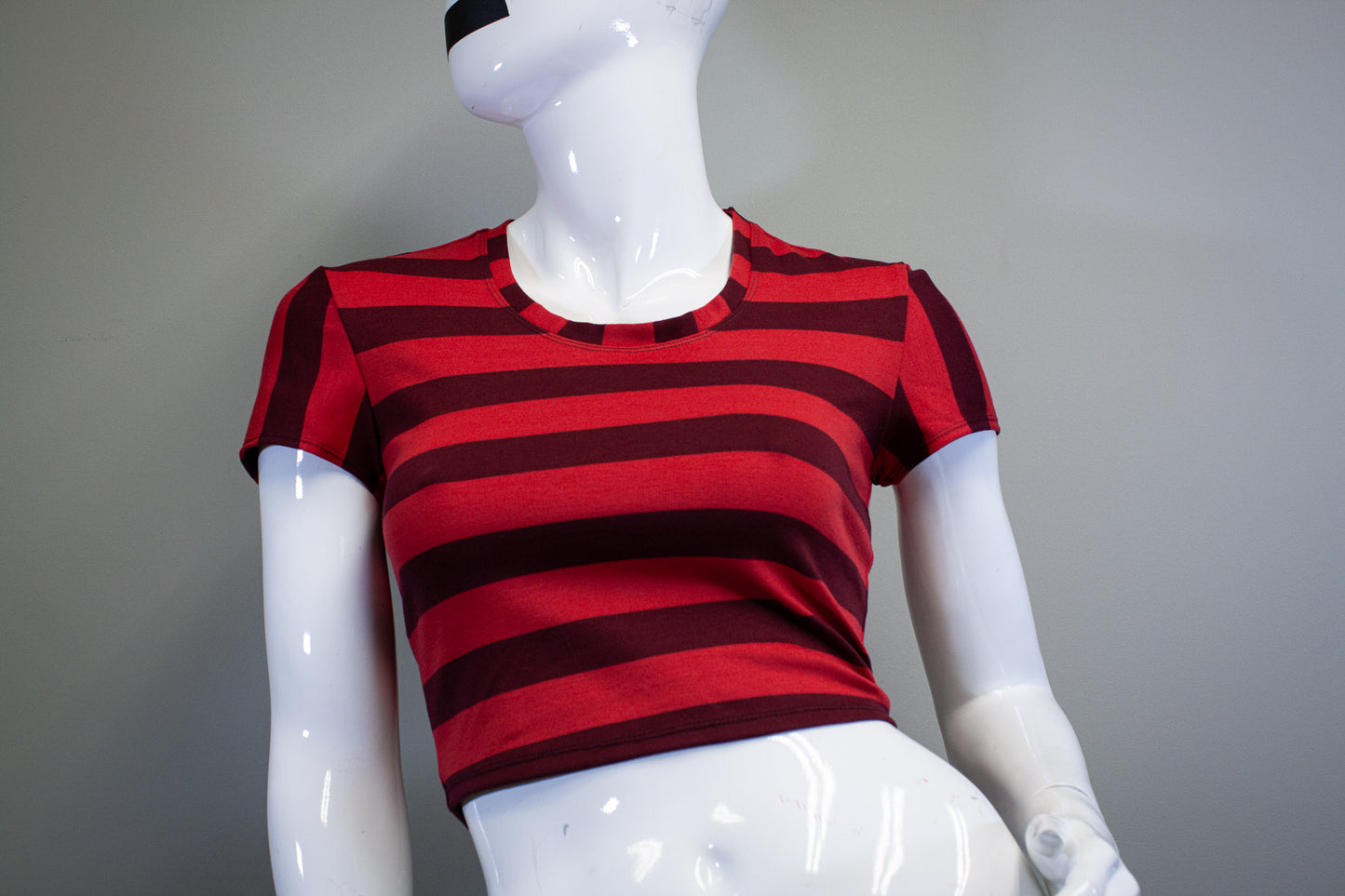 WINE & CHERRY CROP TOP