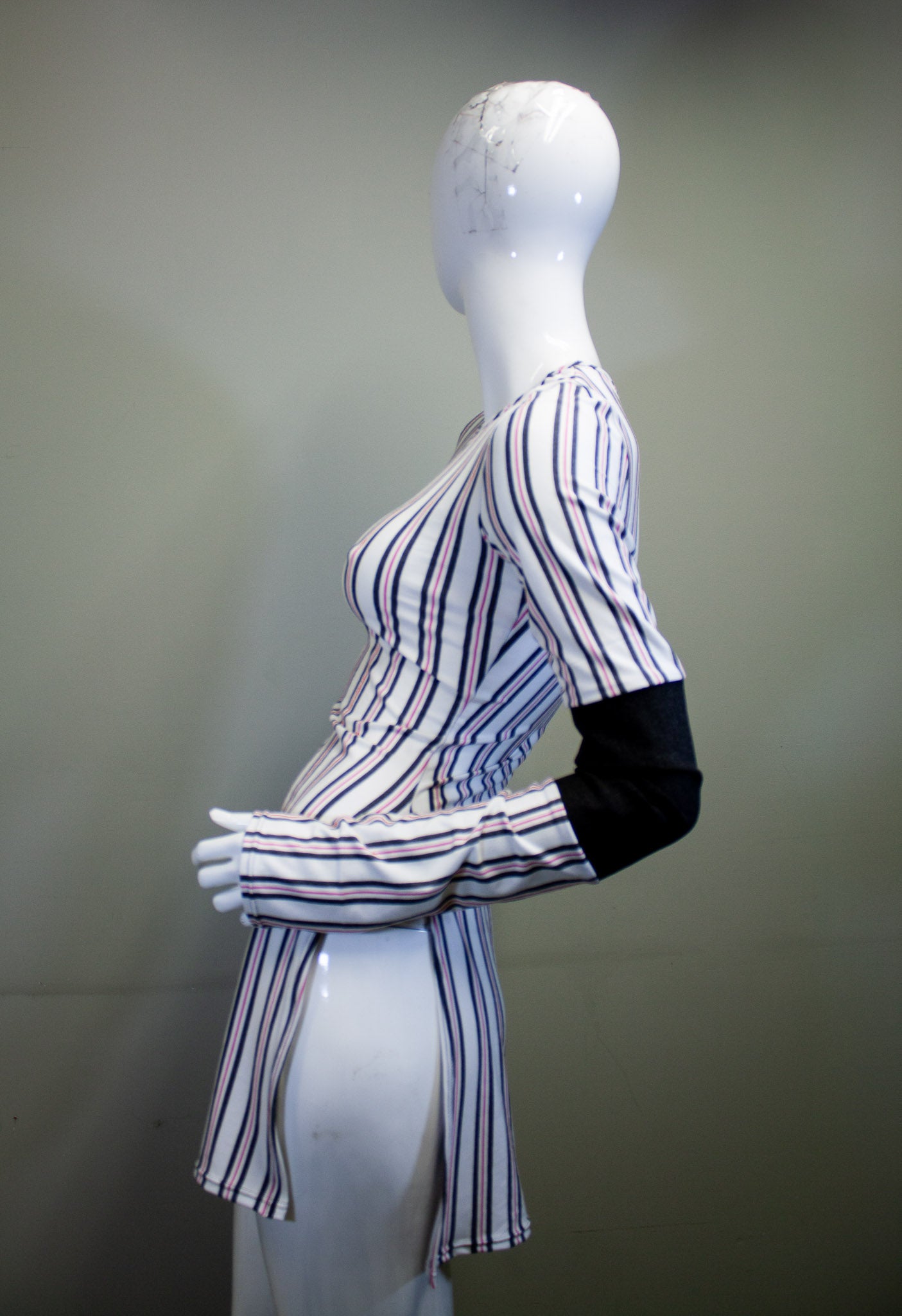 SIDE SLASH SHIRT - CHARCOAL, RED & WHITE STRIPES