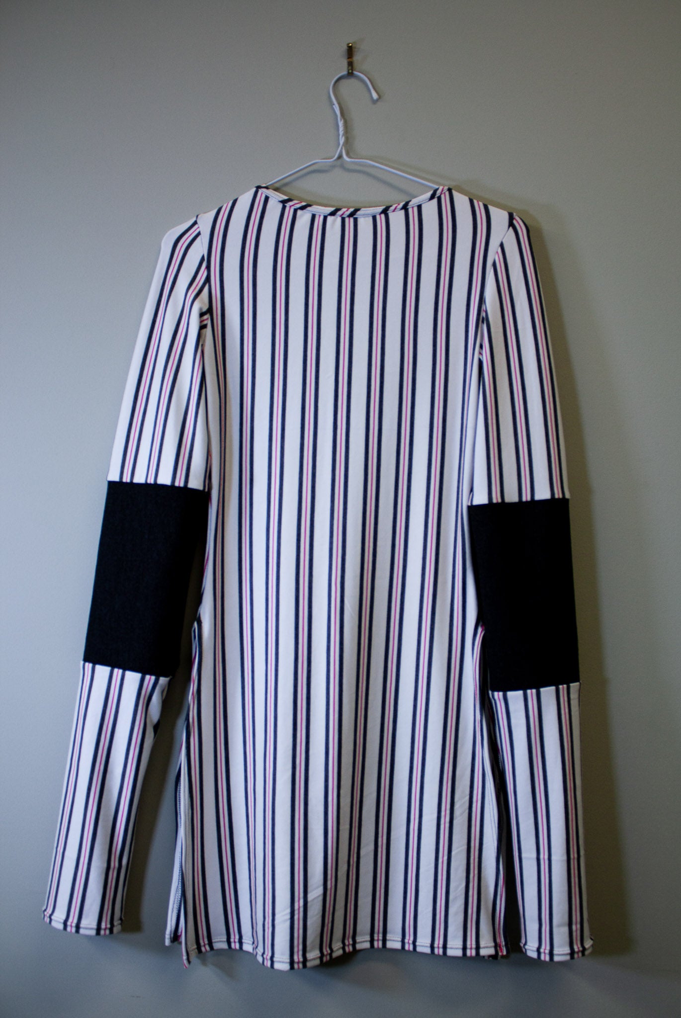 SIDE SLASH SHIRT - CHARCOAL, RED & WHITE STRIPES