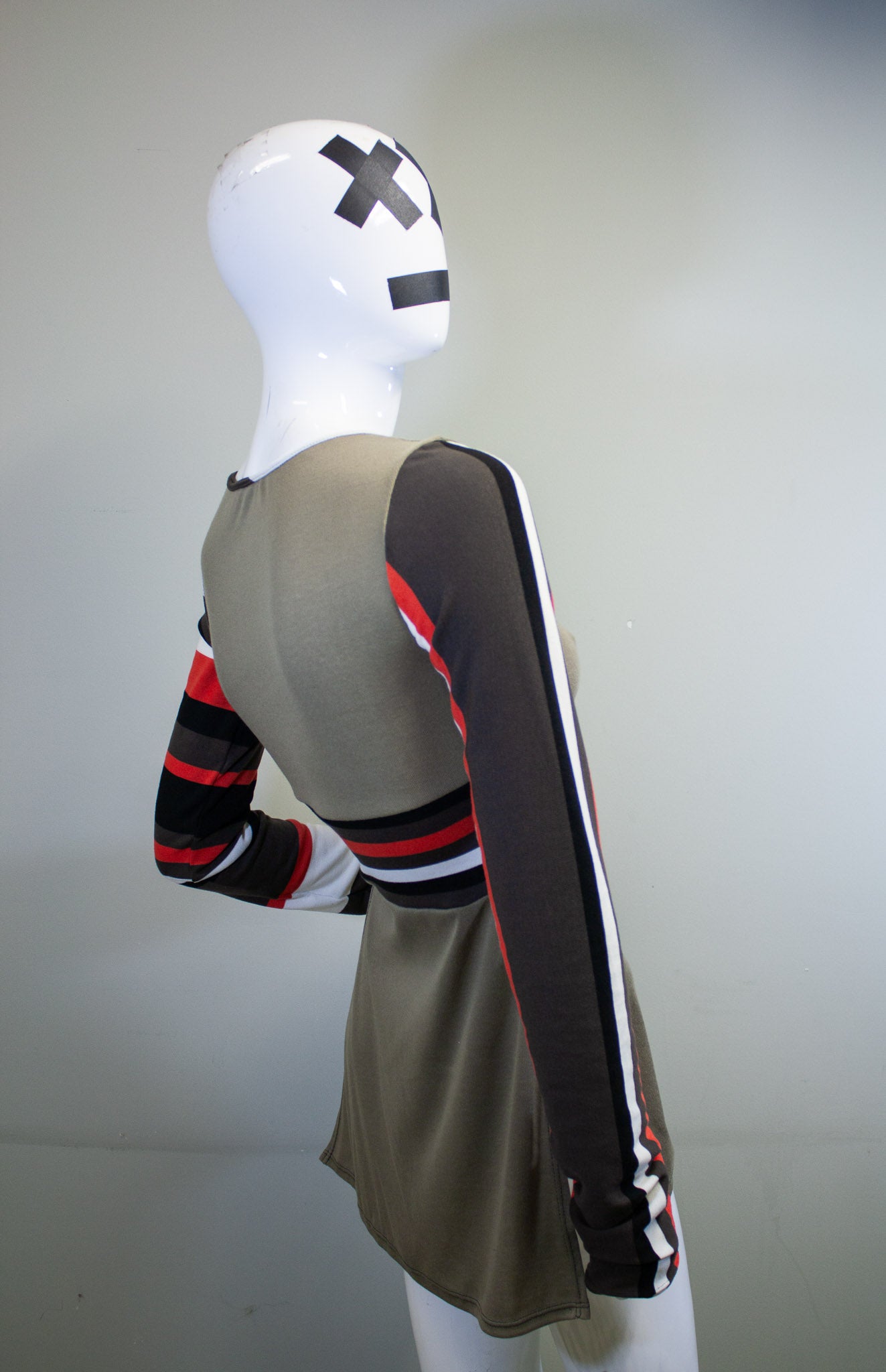 OLIVE + RETRO STRIPE SIDE SLASH SHIRT