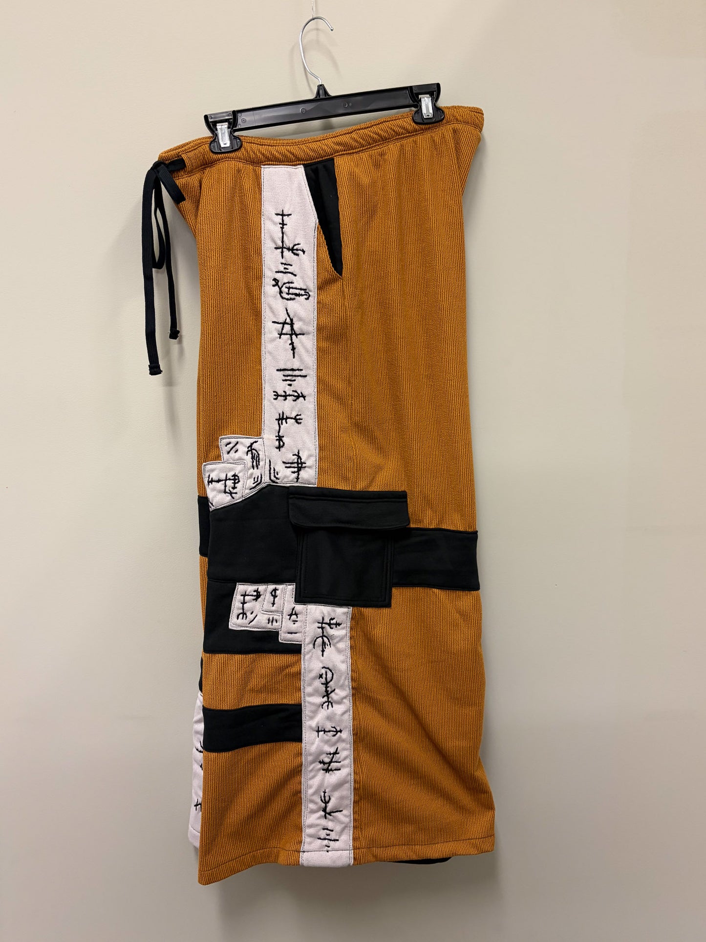 SIGIL RUNNER - Slouchy Pants