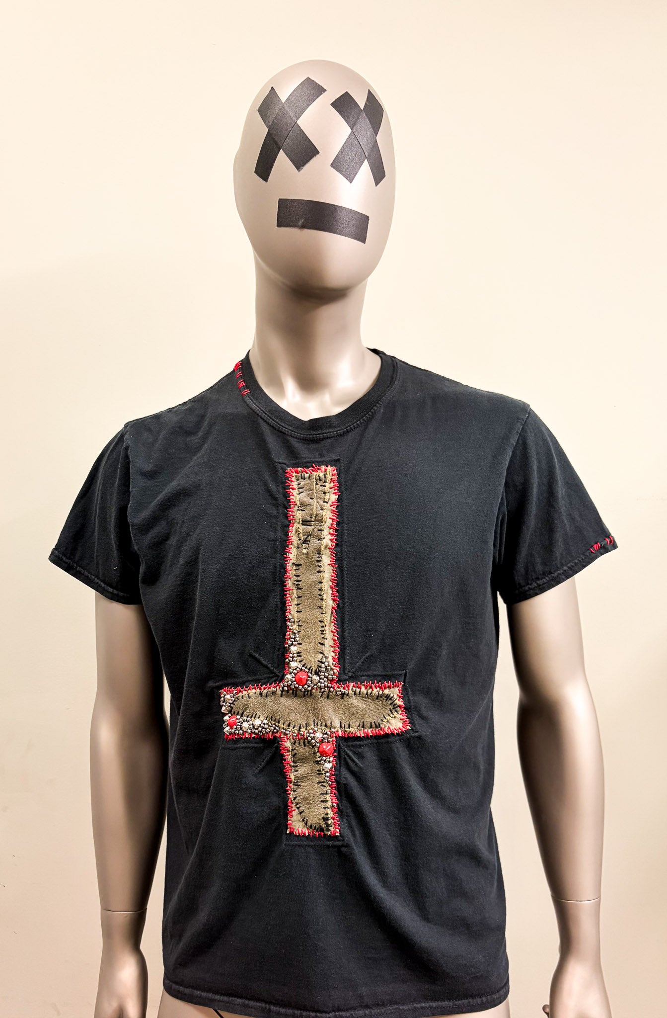 FALSE IDOLS - T-Shirt