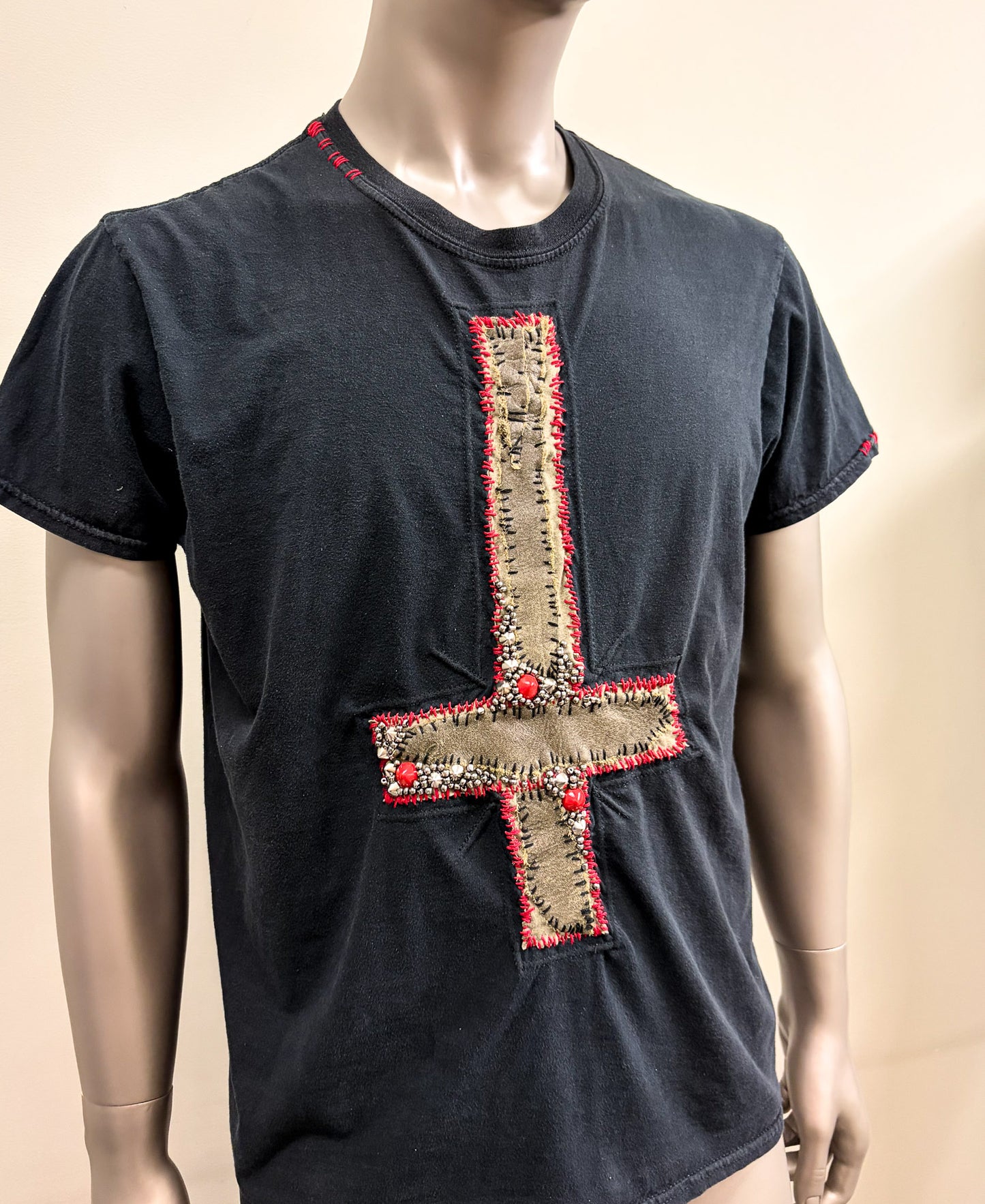 FALSE IDOLS - T-Shirt