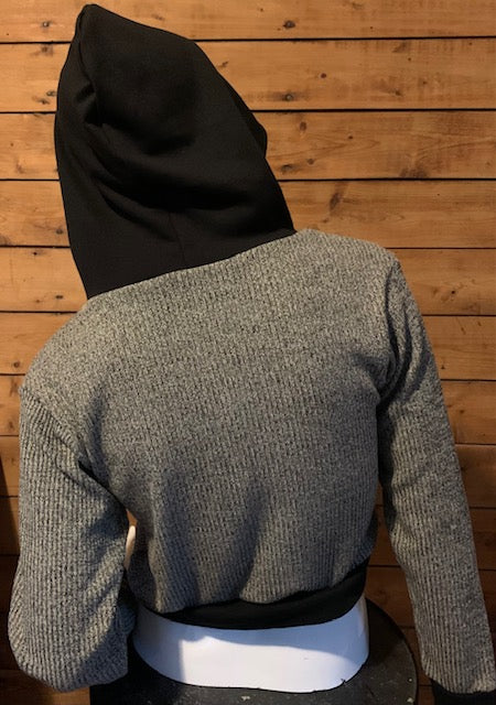 BLACK & GREIGE - CROPPED PULLOVER HOODIE